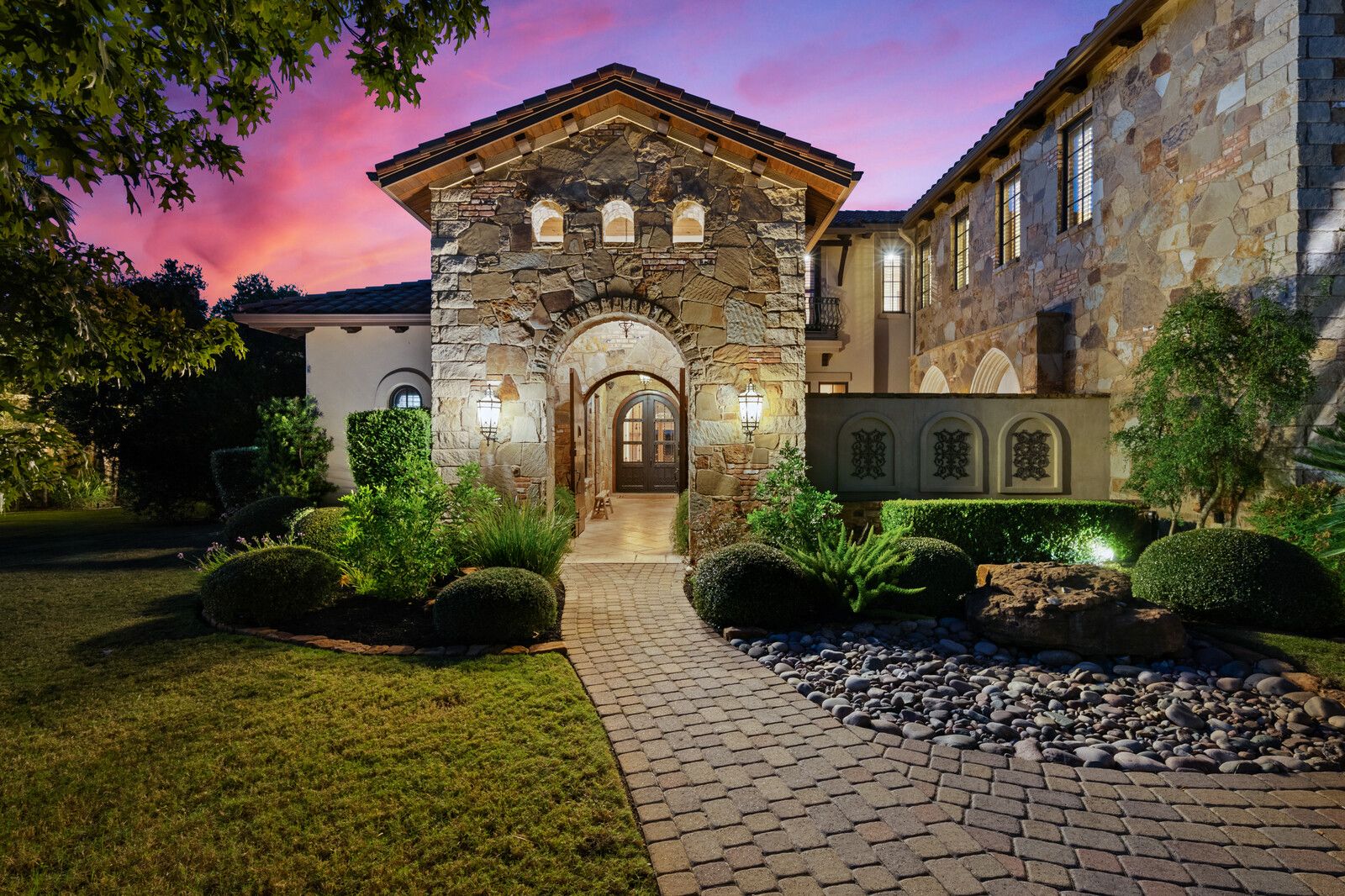 Costa Bella community